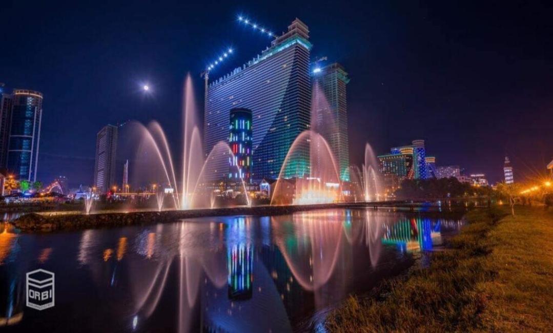 Best Seller In Booklng,Com Batumi Exteriör bild
